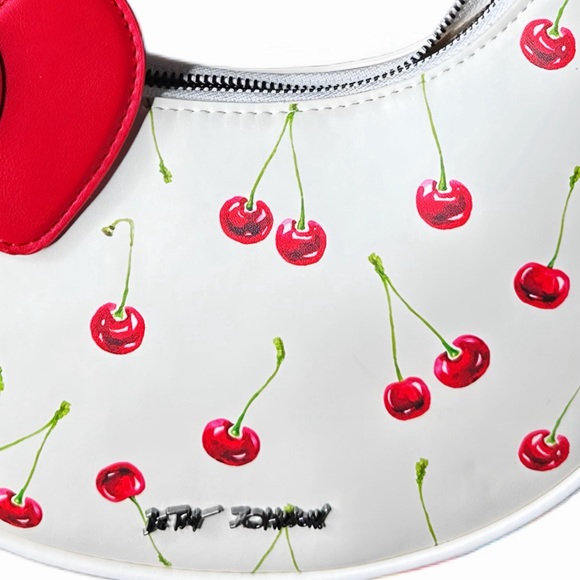 ❌SOLD❌ Betsey Johnson White Cherry Shoulder Bag - Picture 3 of 6
